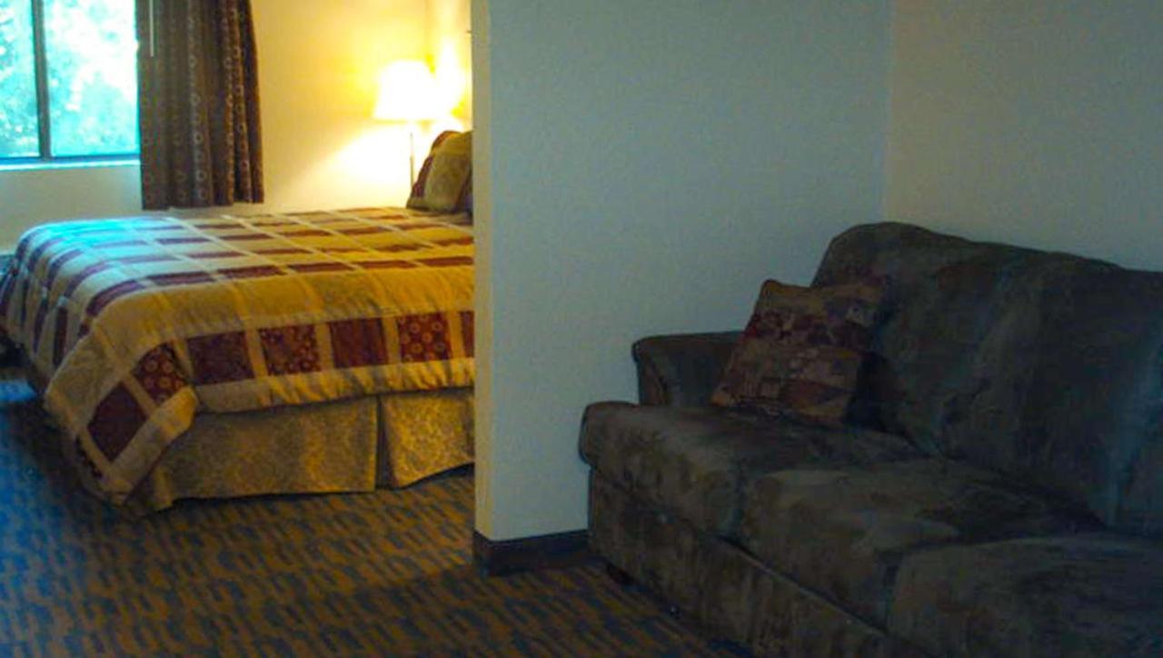 Western Motel Inn And Suites Hazelhurst Hazlehurst Bagian luar foto