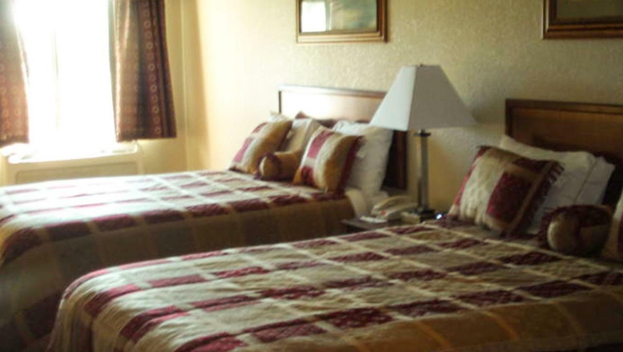 Western Motel Inn And Suites Hazelhurst Hazlehurst Bagian luar foto