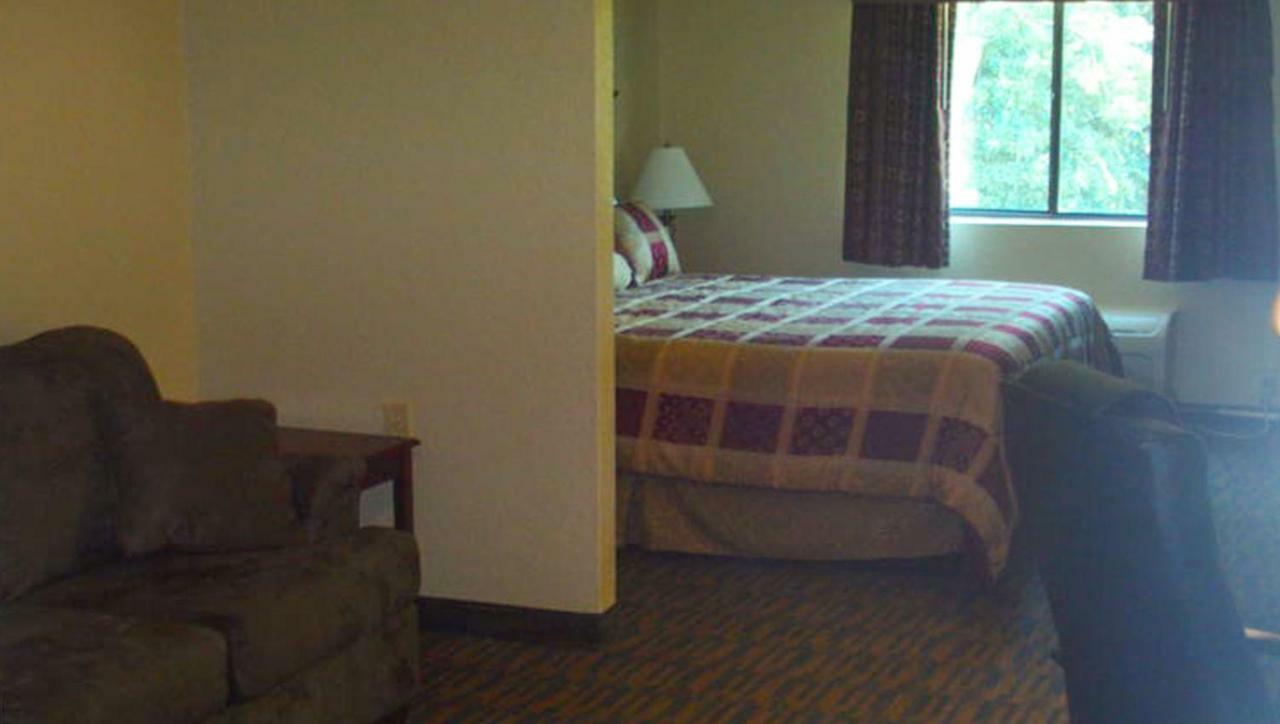 Western Motel Inn And Suites Hazelhurst Hazlehurst Bagian luar foto